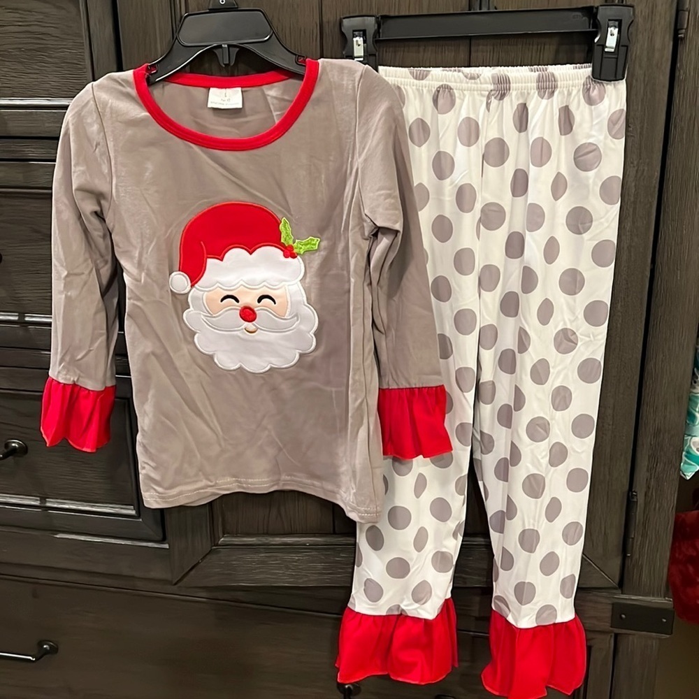 Two piece girls Santa outfit​​, NWOT​